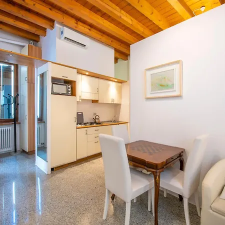 Residenze Giulietta Capuleti 2 Apartment *